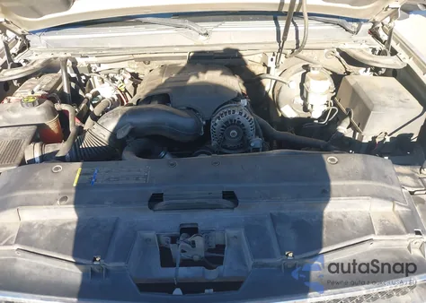 2007 Chevrolet Avalanche 1500 Ls из США, поврежденный, VIN 3GNEC12017G130883